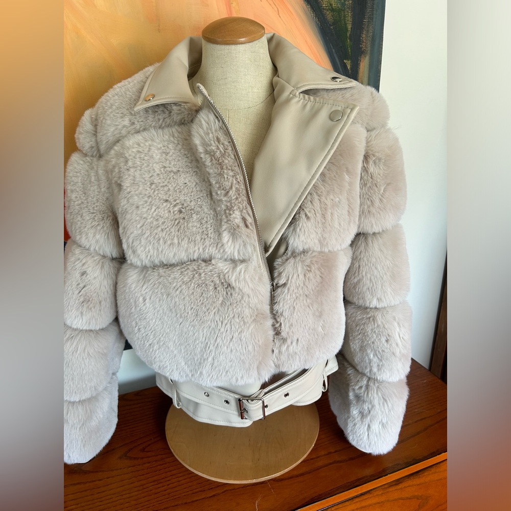 Faux Fur cropped Jacket // Never Worn Brand New